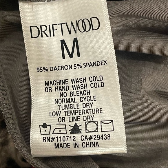 Driftwood Carly Velvet Embroidered Kimono Jacket Size Medium - Picture 16 of 16